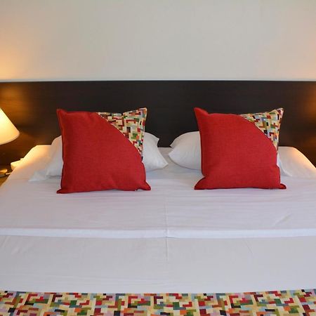 מלדונאדו Hotel Express מראה חיצוני תמונה