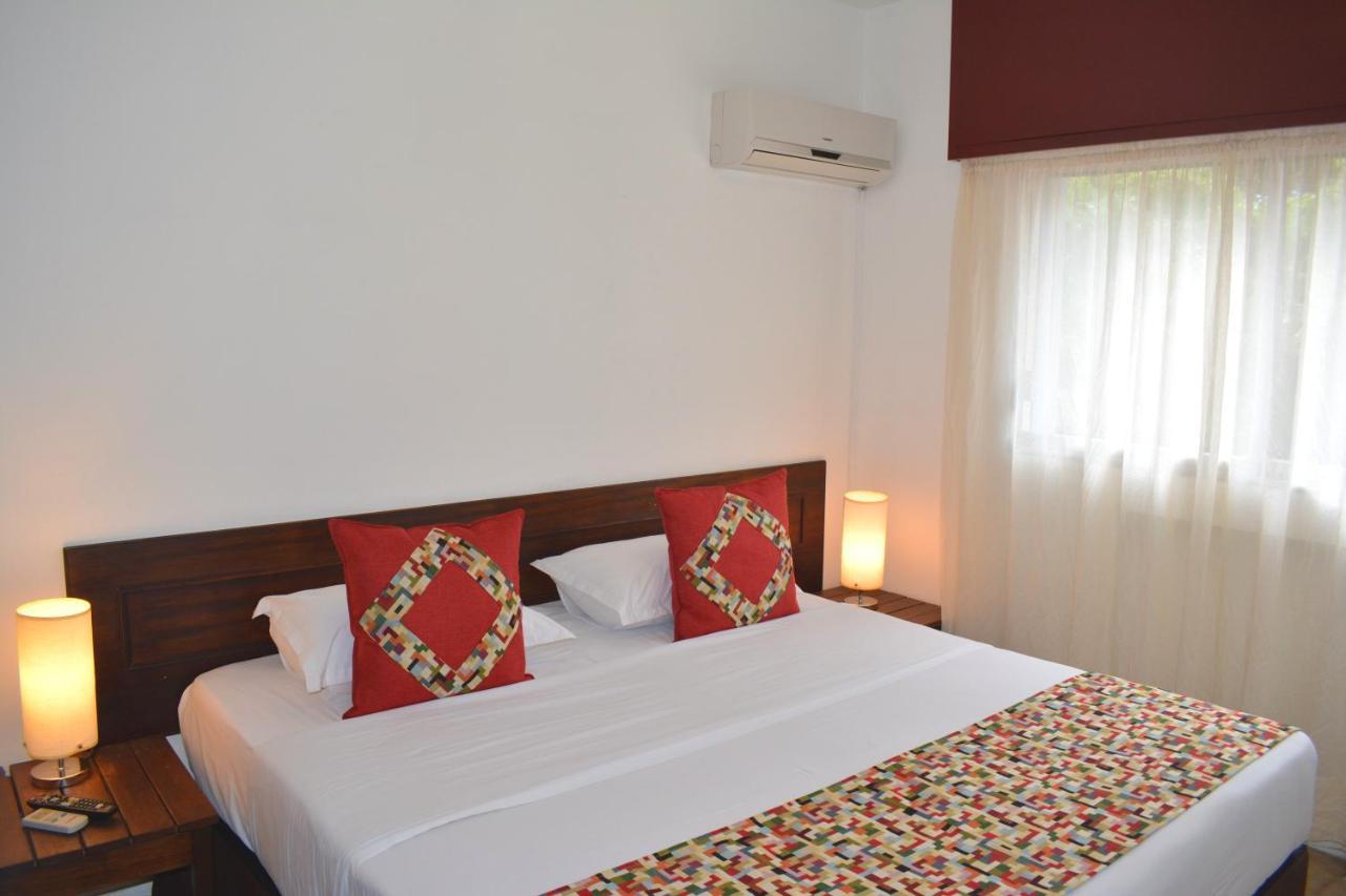 מלדונאדו Hotel Express מראה חיצוני תמונה