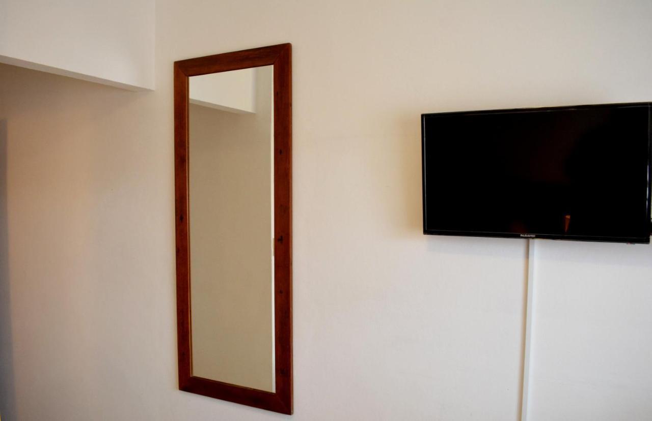 מלדונאדו Hotel Express מראה חיצוני תמונה
