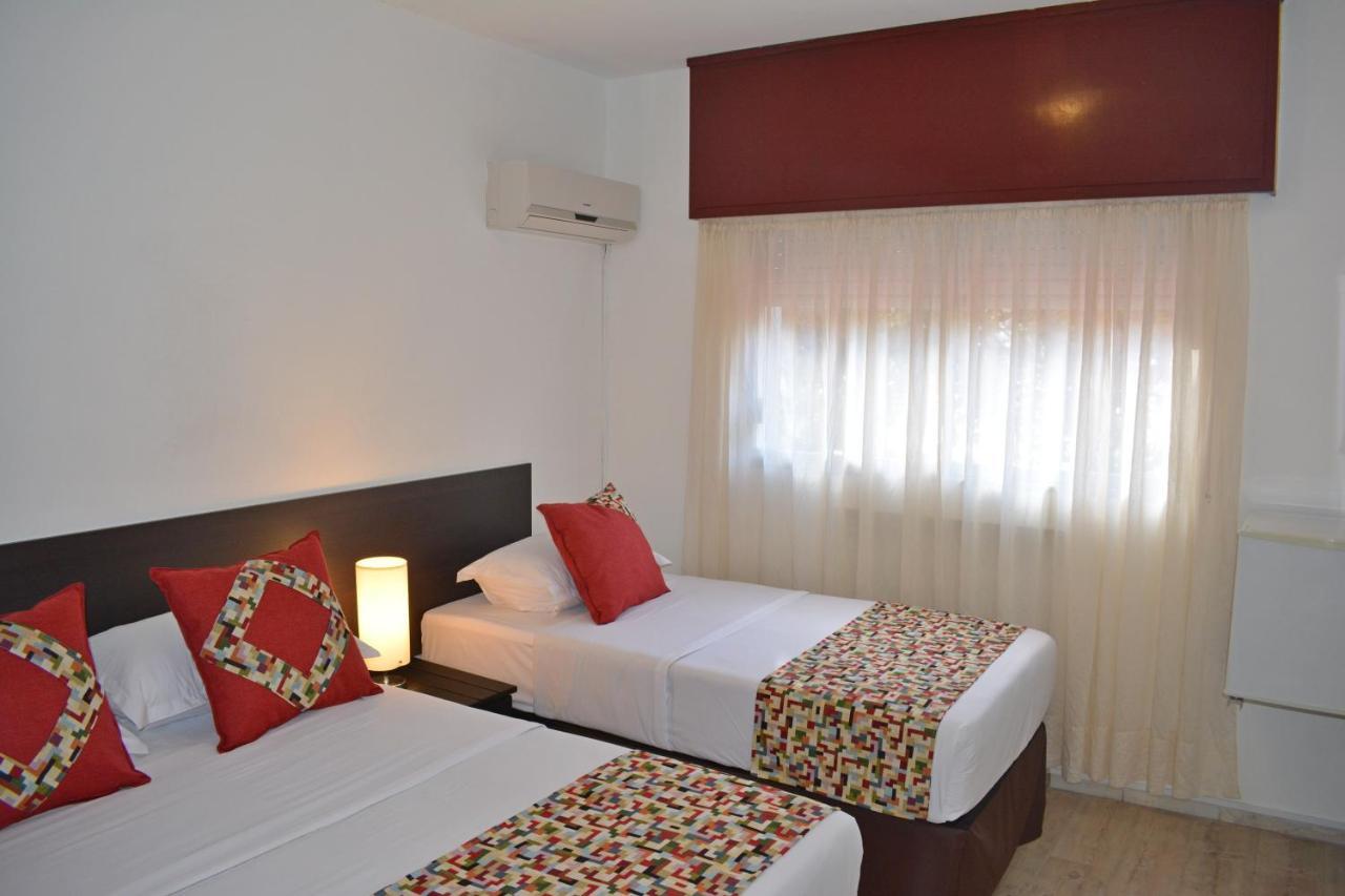מלדונאדו Hotel Express מראה חיצוני תמונה